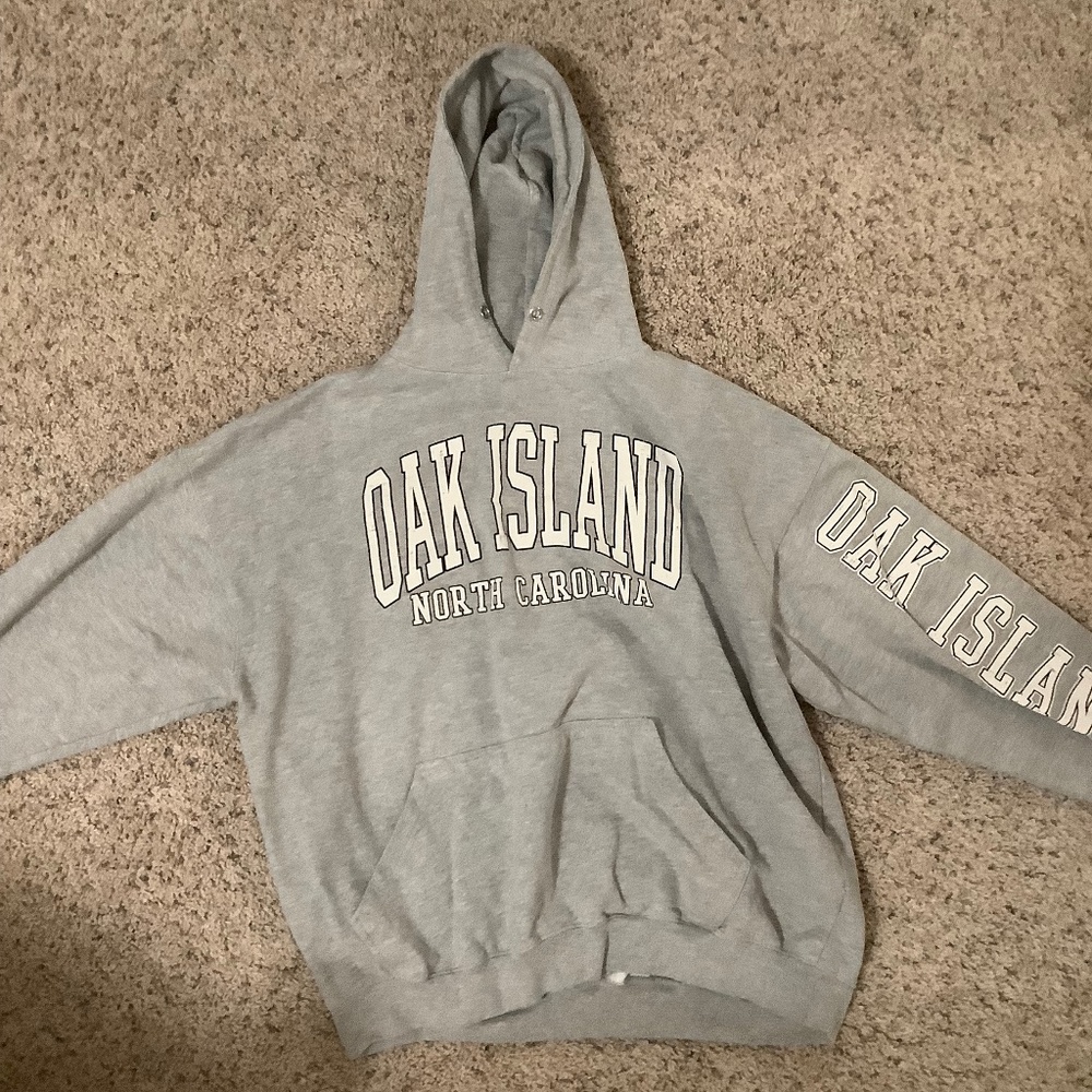 Grey Oak Island hoodie